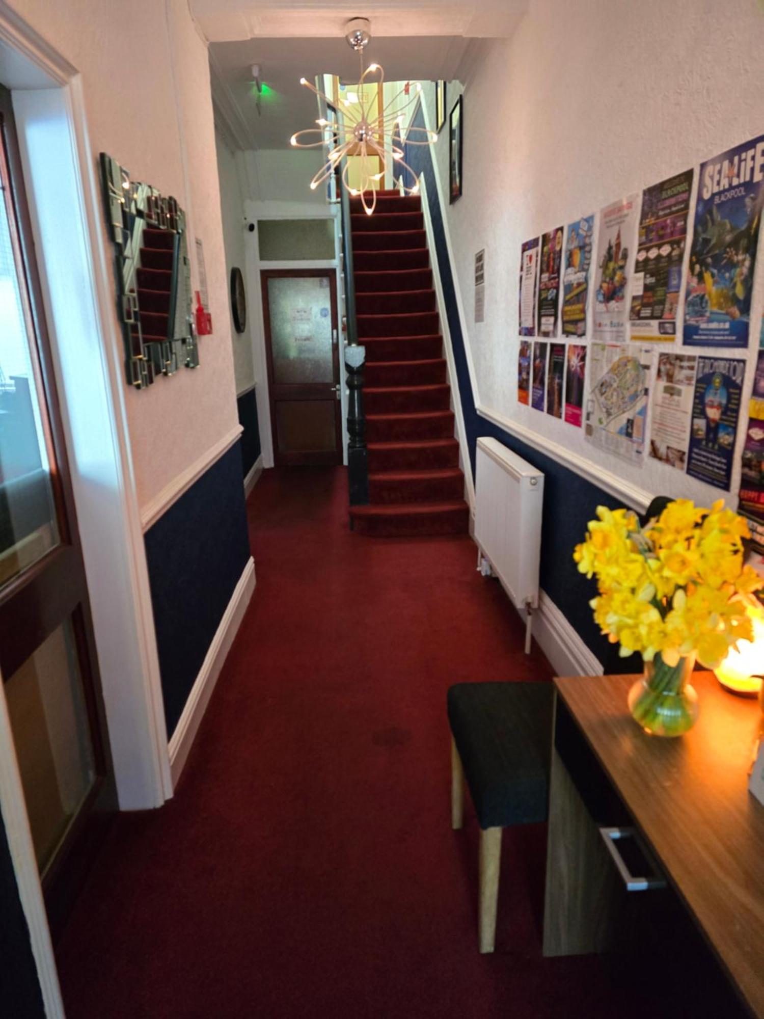 Langroyd Hotel Blackpool Esterno foto